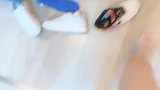 漫画铺肛交爆菊，双枪齐入换妻俱乐部群P50岁健身人妻，逼都操肿