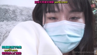 专A学校男：撑起来，侧着也不错，舔我鸡巴，你叫春我听听 女：但是我这边胸比较大，叫什么啊？我不想叫呀，精液好苦啊