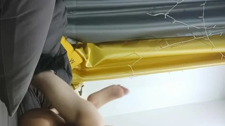 被男友射一嘴吞掉